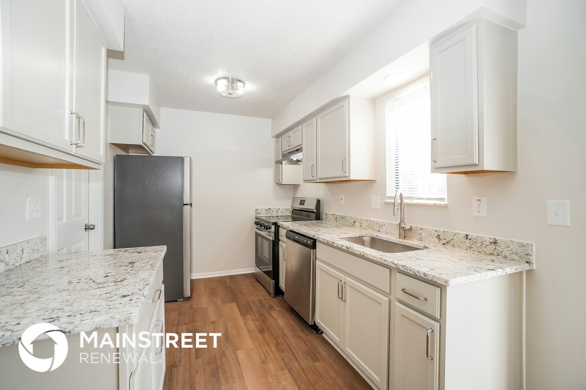 Building Photo - 5761 Ricardo Dr