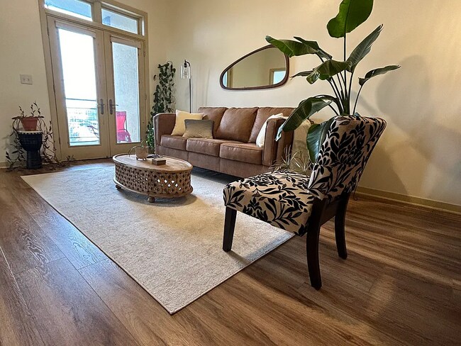 Building Photo - 2150 S Main St