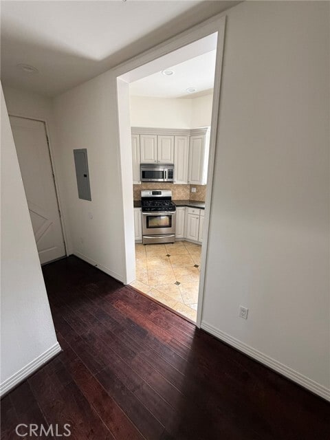 Building Photo - 4904 Laurel Canyon Blvd