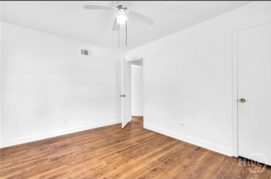 Building Photo - 7 Chippewa Dr