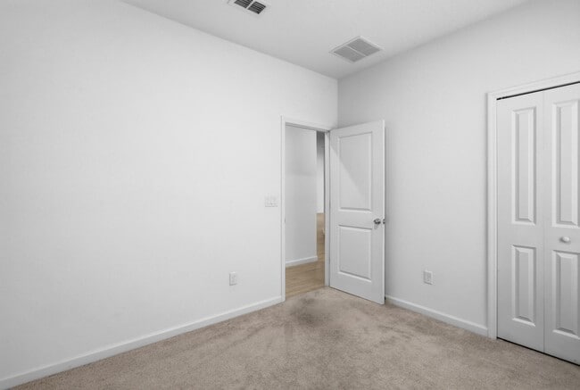 Building Photo - 60 Eustis Pt