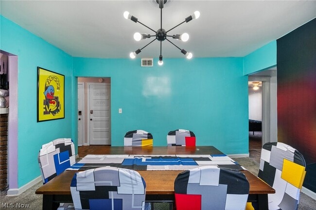 Building Photo - 9519 Preston Ave