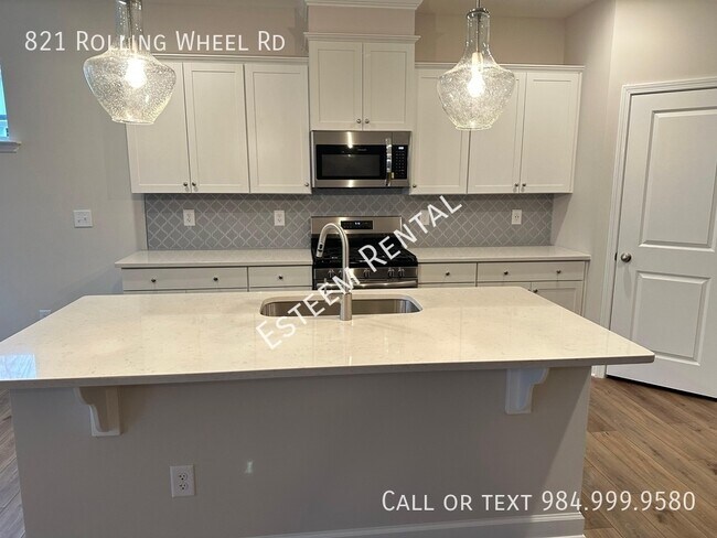 Building Photo - 821 Rolling wheel Rd