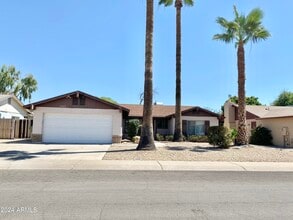 Building Photo - 5807 W Shangri La Rd