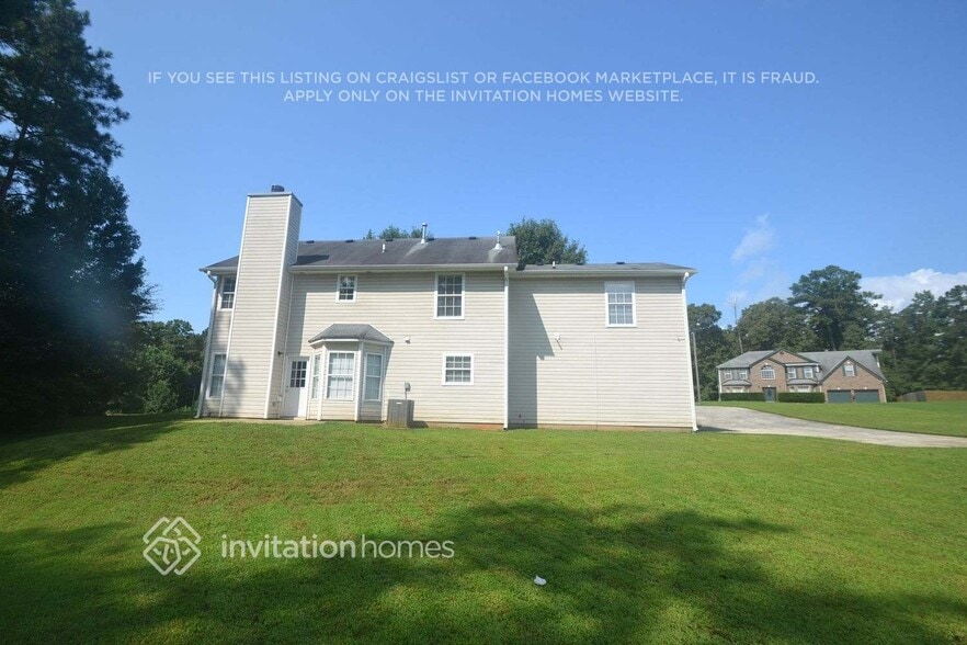 Building Photo - 5435 Beaver Lake Dr SW