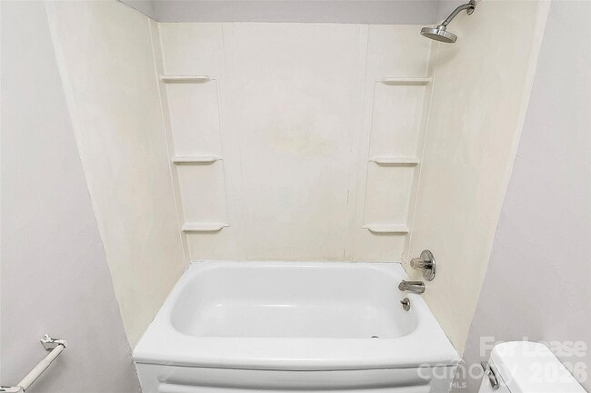 Building Photo - 2510 Hemphill St