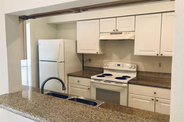 Building Photo - 8299 Cambridge St