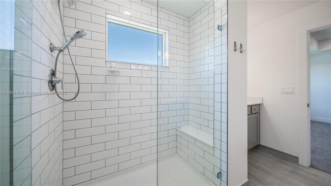 Building Photo - 241 Preserve Trl N