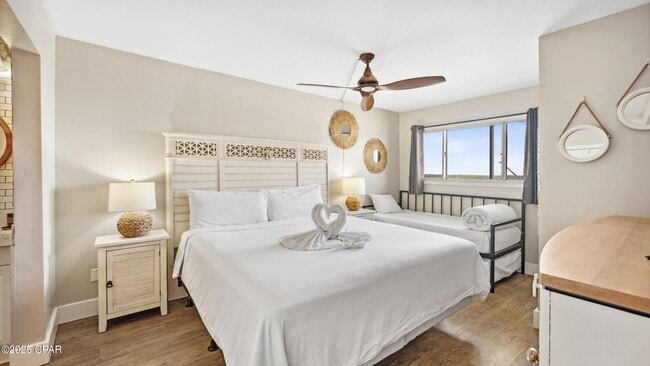 Building Photo - 8743 Thomas Dr