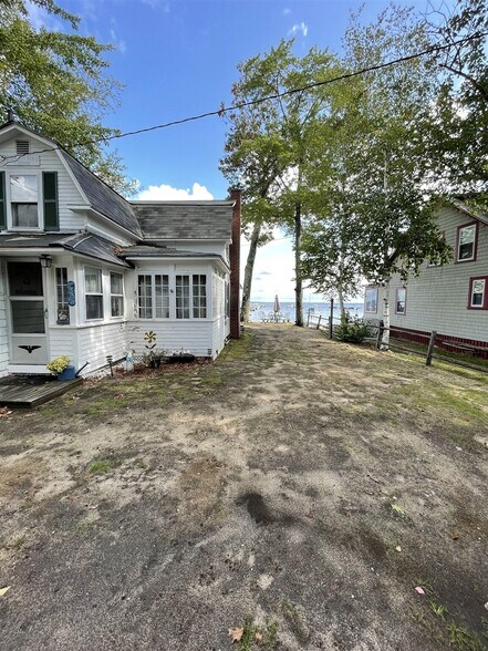Building Photo - 73 Sebago Rd