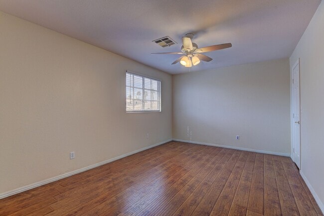 Building Photo - AMERICANA Property Mgmt - Great 2 story, 4 beds house with pool in Desert Shores