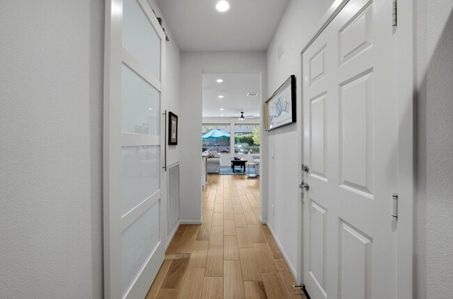 Building Photo - 51811 Golden Eagle Dr