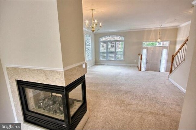 Building Photo - 903 Crestfield Dr