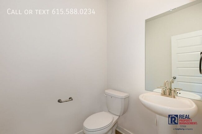 Building Photo - 1021 Ewell Farm Dr