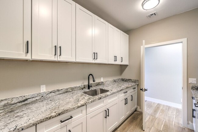 Building Photo - Almost a FULL ACRE - Immediate Move In - Bring Your Horses, Animals, Toys or ?!?