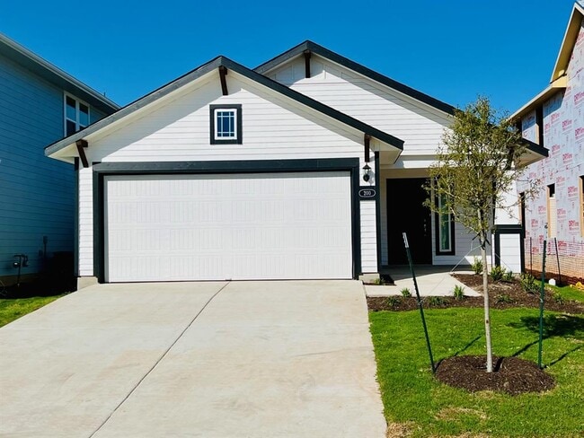 Primary Photo - 200 Living Reef Dr
