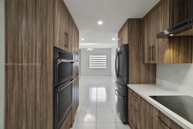 Building Photo - 3378 W 80th St