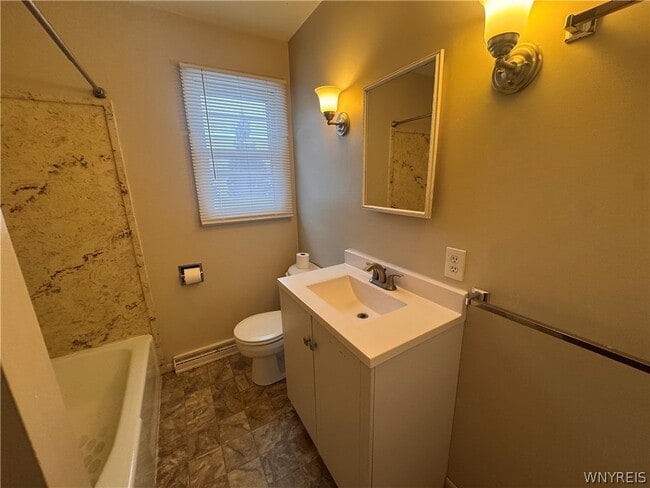 Building Photo - 10035 Creek Rd