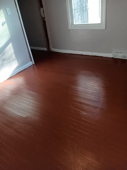 Building Photo - 16306 Tacoma St