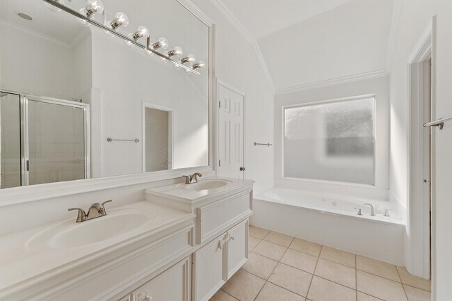 Building Photo - 1433 Oneil St