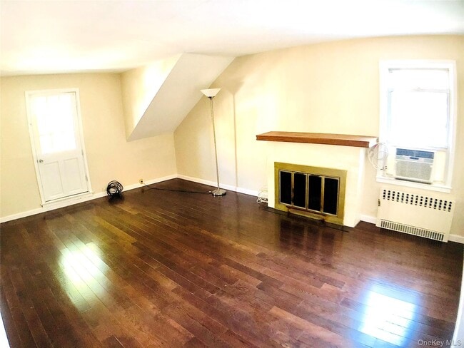 Building Photo - 10 Park Pl