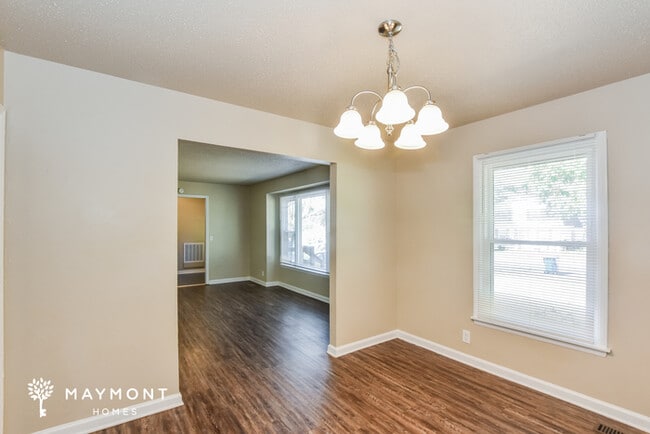 Building Photo - 2604 Pentolope Dr SE