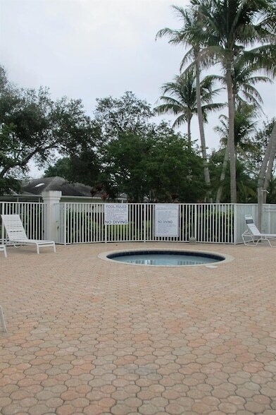 Building Photo - 1702 Silverleaf Oak Ct