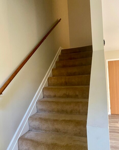Steps - 3 Frankie Ln
