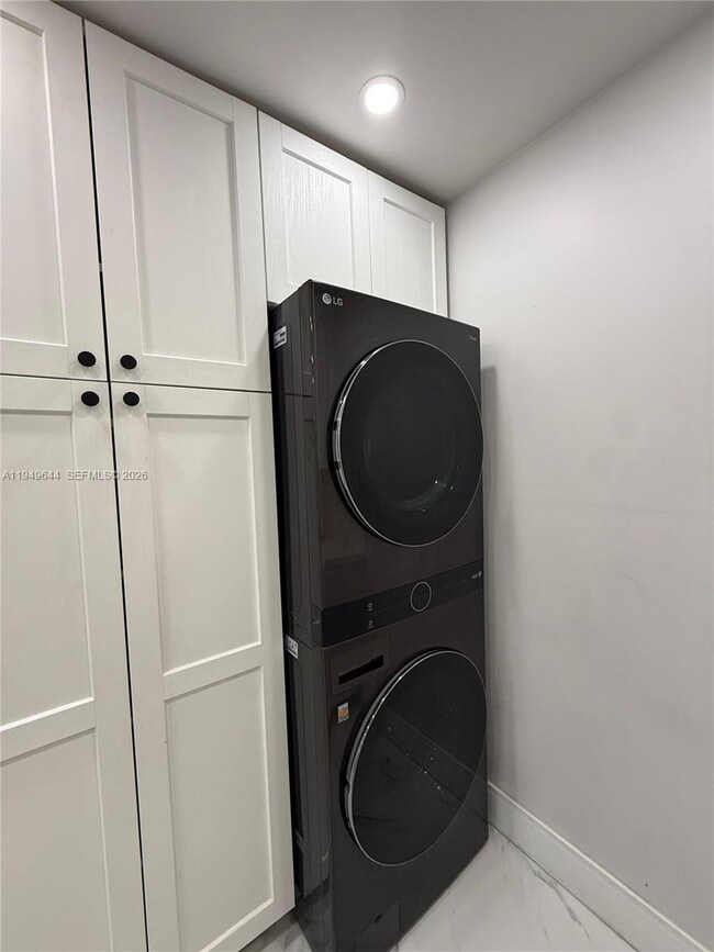 Building Photo - 11220 SW 125th Pl