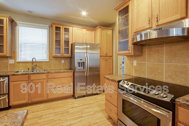 Building Photo - 1413 Island Town Dr