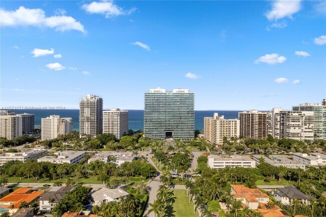 Building Photo - 10203 Collins Ave