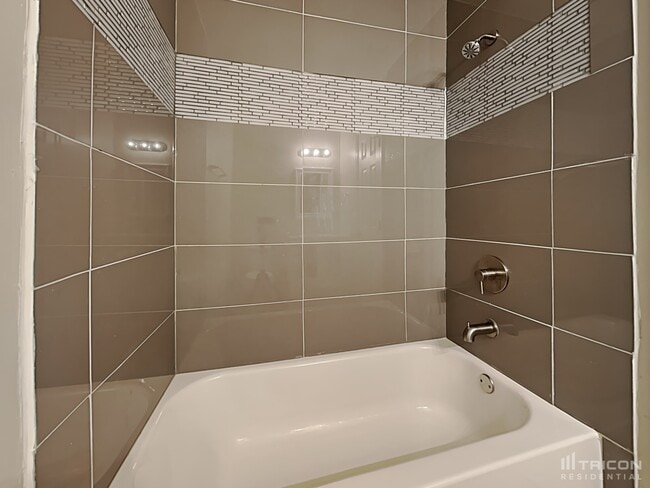 Building Photo - 8080 Sumit Creek Dr NW