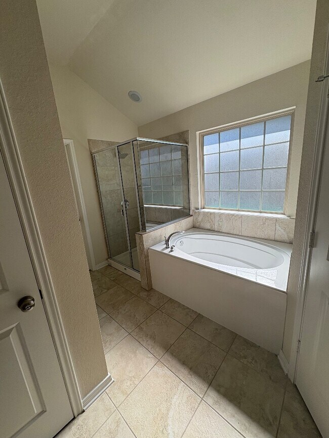 Building Photo - 3407 Greyfriar Dr