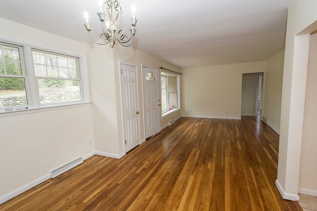 Building Photo - 127 Blackville Rd