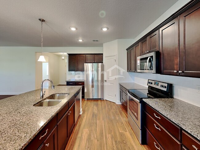 Building Photo - 62 Vivian James Dr