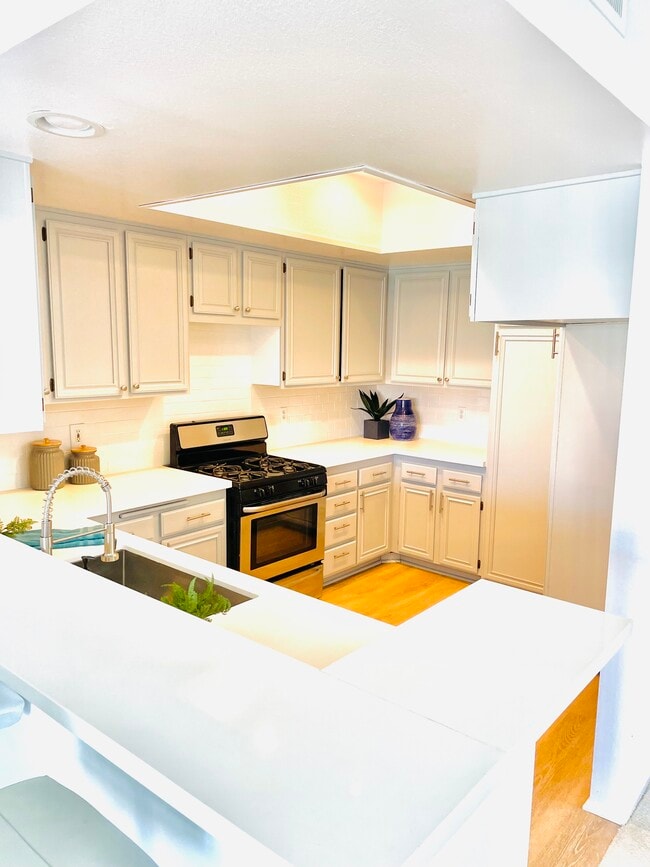 Building Photo - 8180 Manitoba St