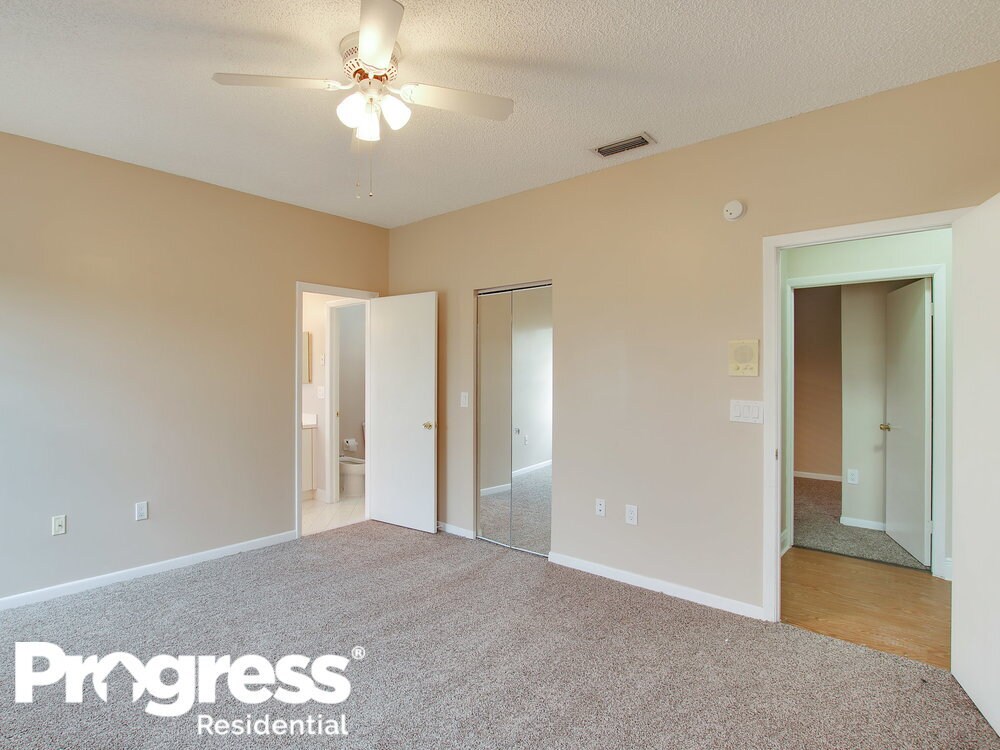 Building Photo - 9216 SW 213th Ln