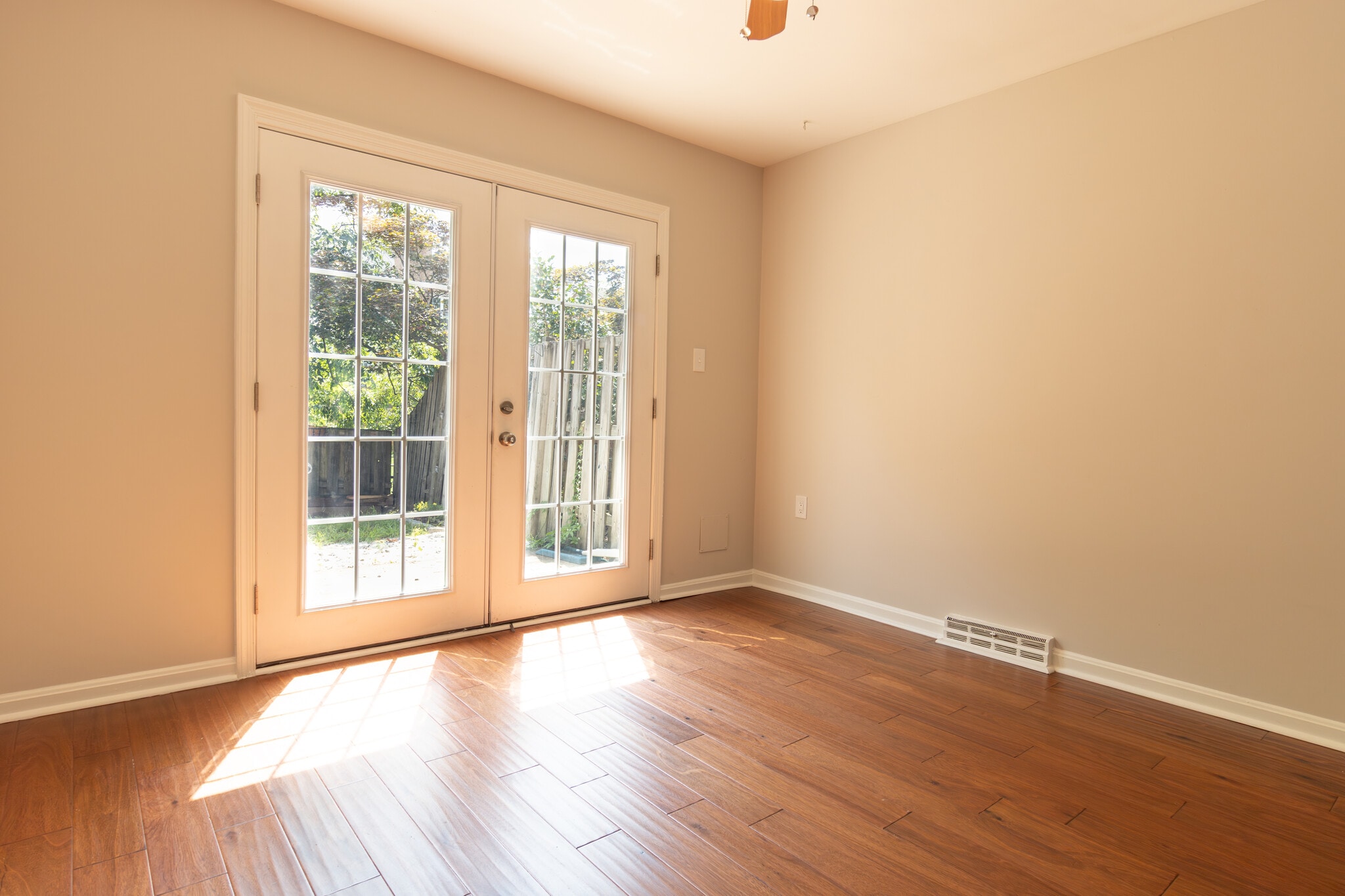 Building Photo - 6558 Gildar St