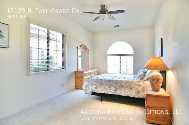 Building Photo - 12129 N Tall Grass Dr