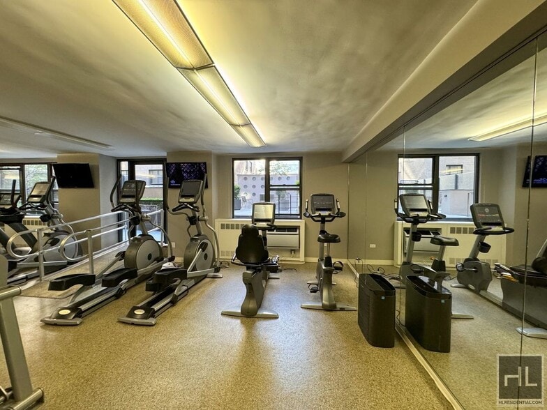 Building Photo - East 79th Street