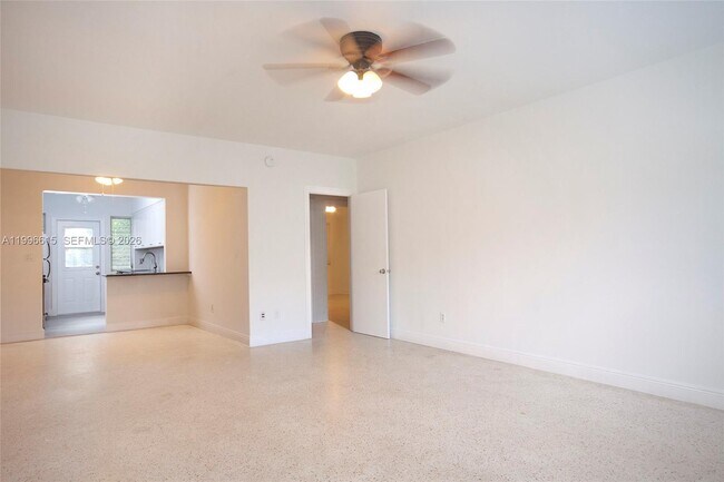 Building Photo - 1050 92nd St