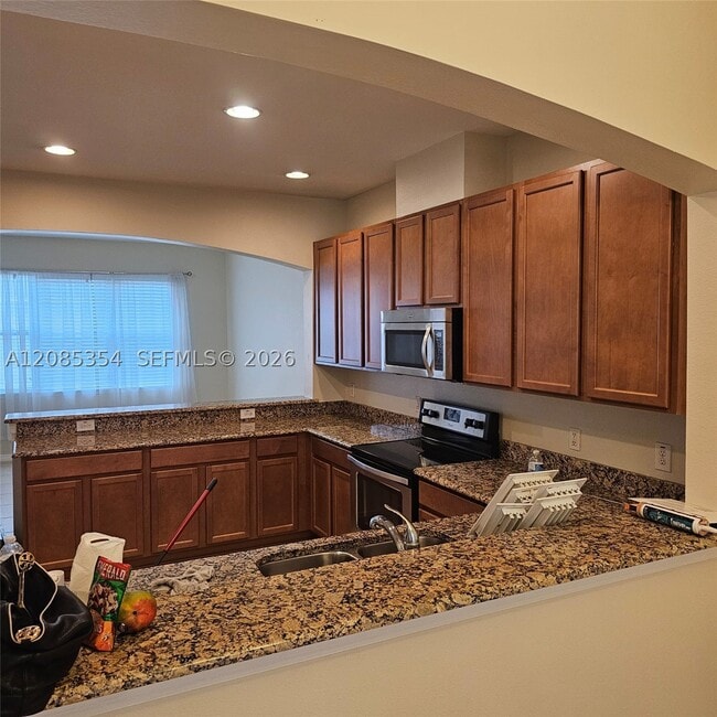 Building Photo - 12355 Langstaff Dr