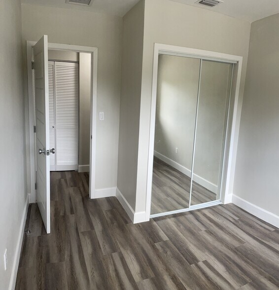 Building Photo - 3760 NW 13th Pl