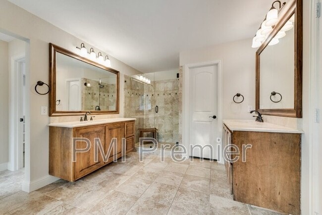 Building Photo - 14077 Brookridge Dr