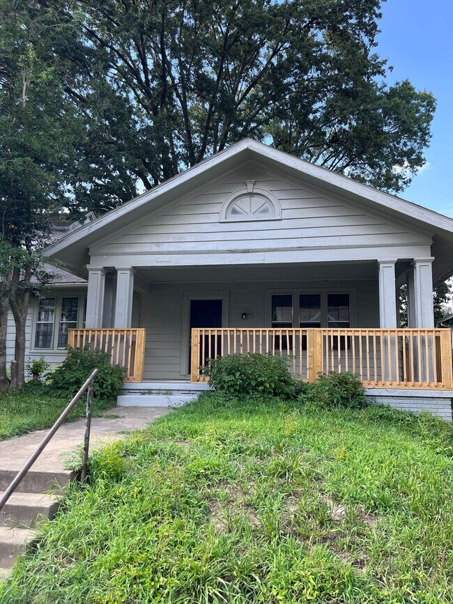 Building Photo - 640 Jefferson Ave