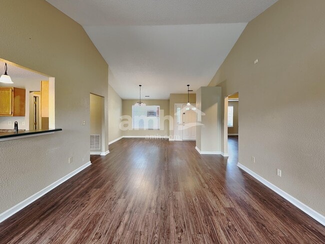 Building Photo - 8316 Crosser Dr