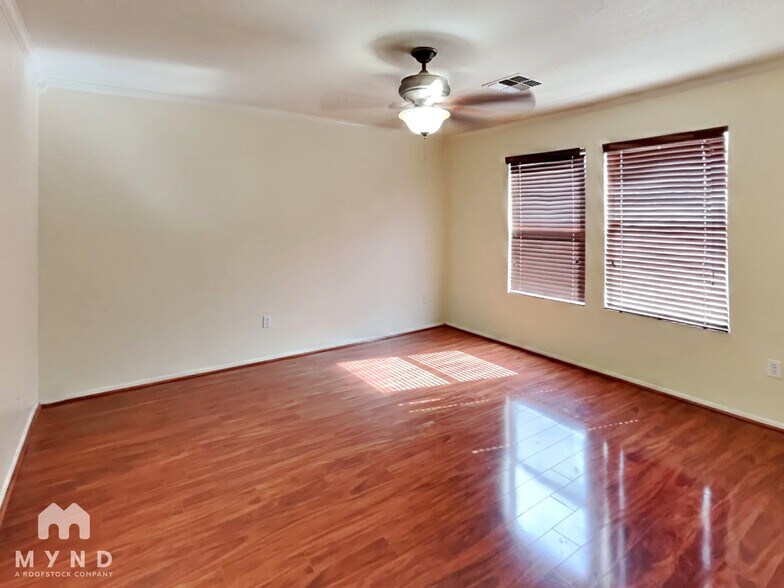 Building Photo - 10230 E Honey Mesquite Dr