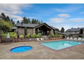 Building Photo - Updated Quiet 1-bedroom, 1-bath condo in the heart of Murrayhill