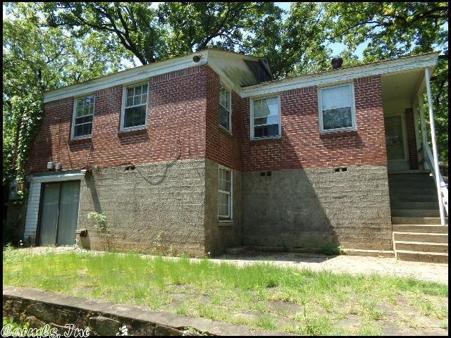 Building Photo - 628 Skyline Dr