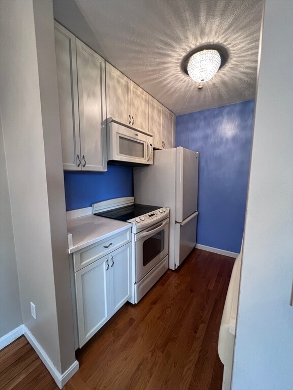 Building Photo - 101 Waite St